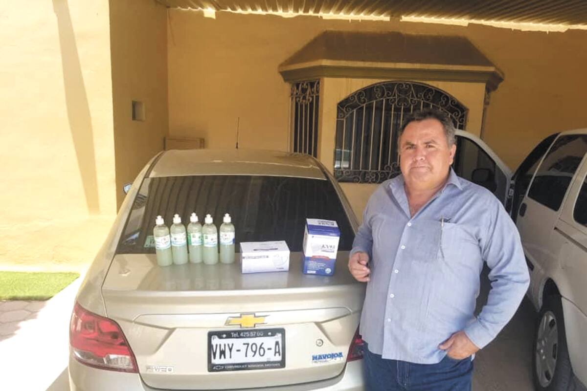 Héroe con bata enfrenta y vence al coronavirus