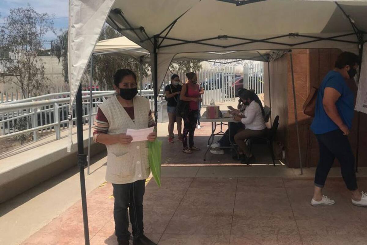 Módulo de vacunación contra Covid-19 en Rosarito registra poca afluencia