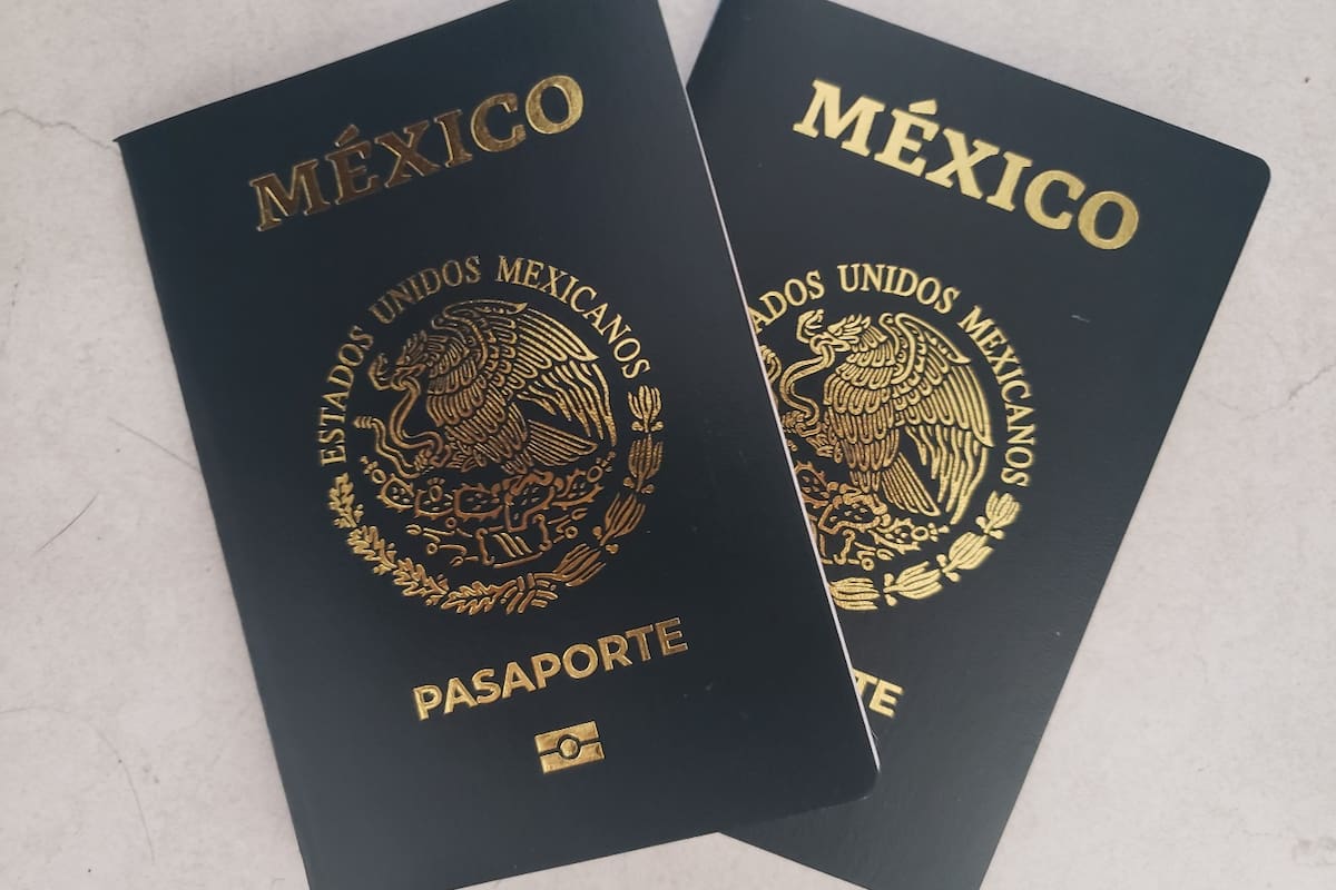 ¿Cuál es el costo de la renovación del pasaporte mexicano y los requisitos?