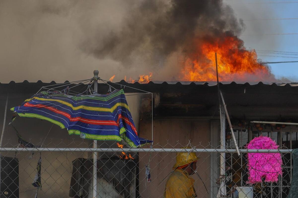 Incendio acaba con casas y autos en la Lucio Blanco