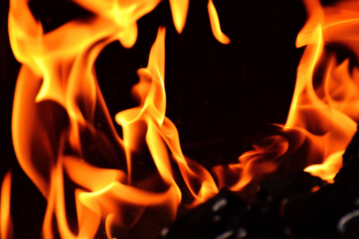 Argentina: Muere calcinado un hombre tras incendiarse su camión; transportaba aceite