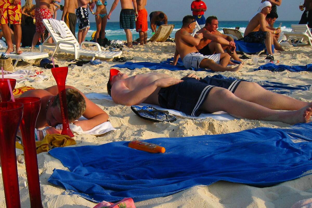 EU: Jóvenes se contagian de coronavirus durante Spring Break
