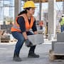 En México, cargar 25 kilos en el trabajo no es un límite permitido para todas las personas. La NOM-036-1-STPS-2018 establece diferentes valores según edad, género y condiciones del esfuerzo físico