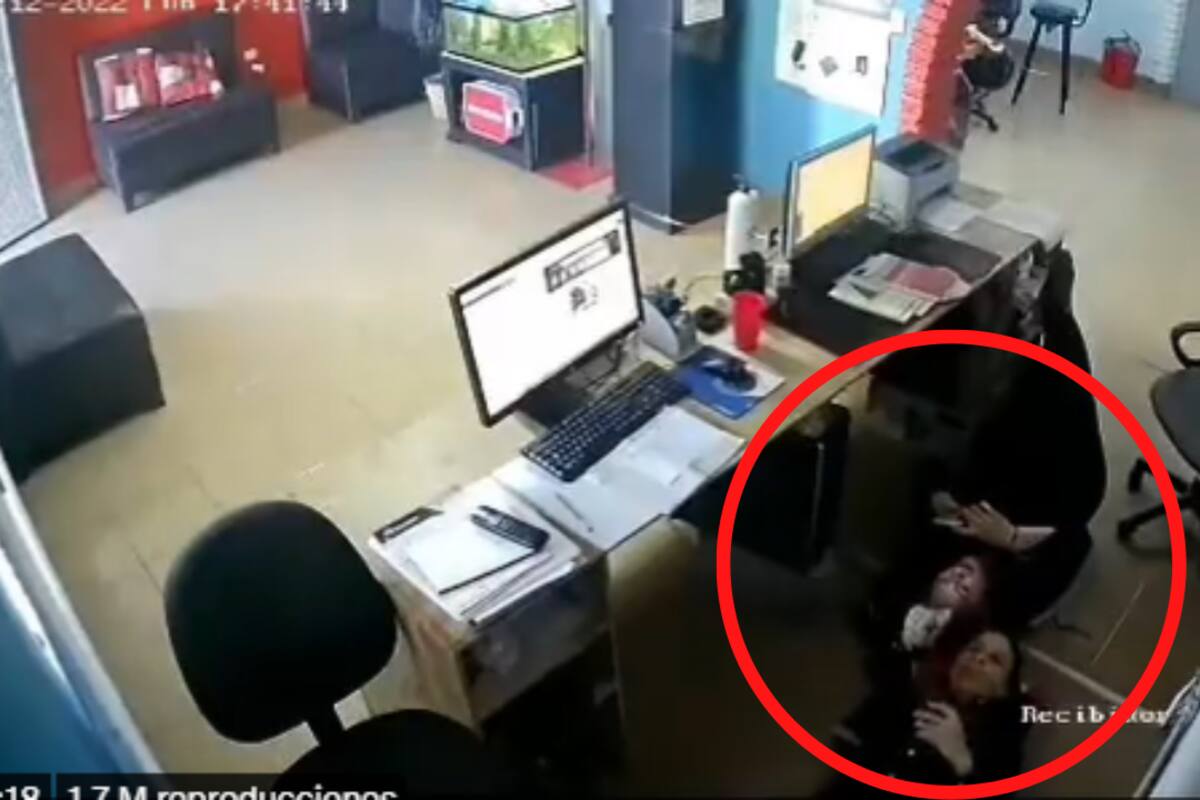 VIDEO: Pone una cámara sin avisar y descubre a trabajadoras durmiendo en pleno horario laboral