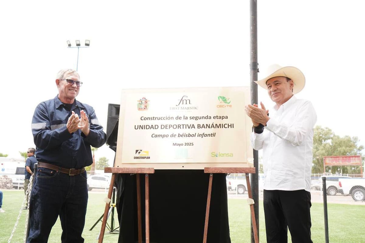 Entrega gobernador Durazo segunda fase de la unidad deportiva de Banámichi