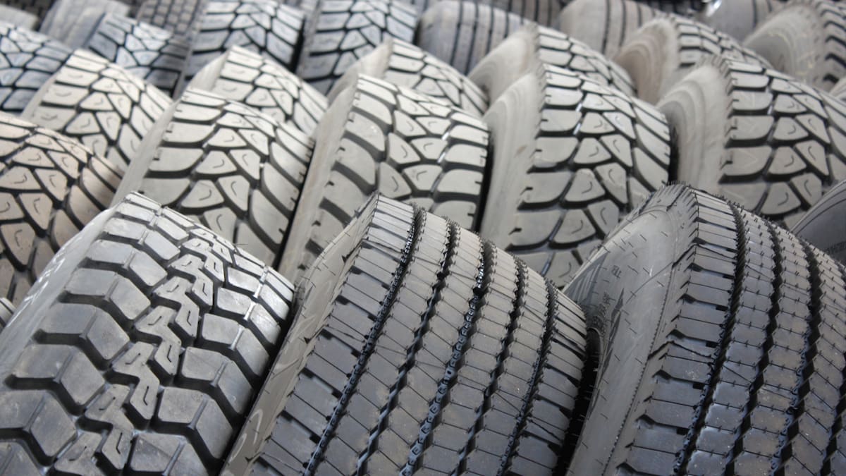 Estas partículas se dispersan más allá de las vialidades y pueden ser inhaladas incluso en zonas alejadas del tráfico intenso. Foto: Canva