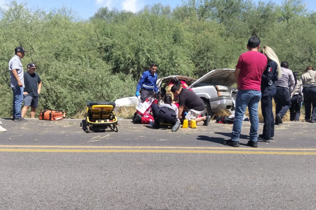 Un hombre fallecido y una persona lesionada deja accidente automovilístico en la carretera Ures-Hermosillo