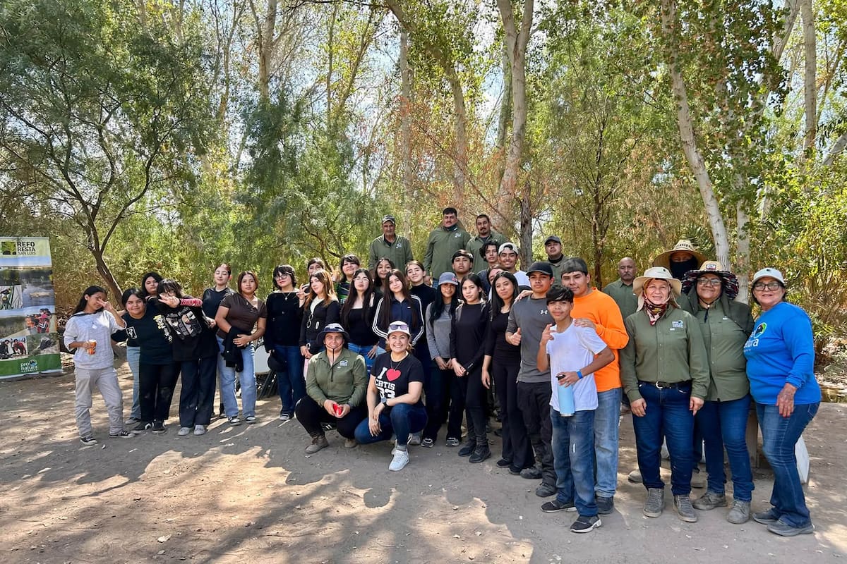 Estudiantes del CBTis 33 en SLRC participan en restauración del Delta del Río Colorado en BC