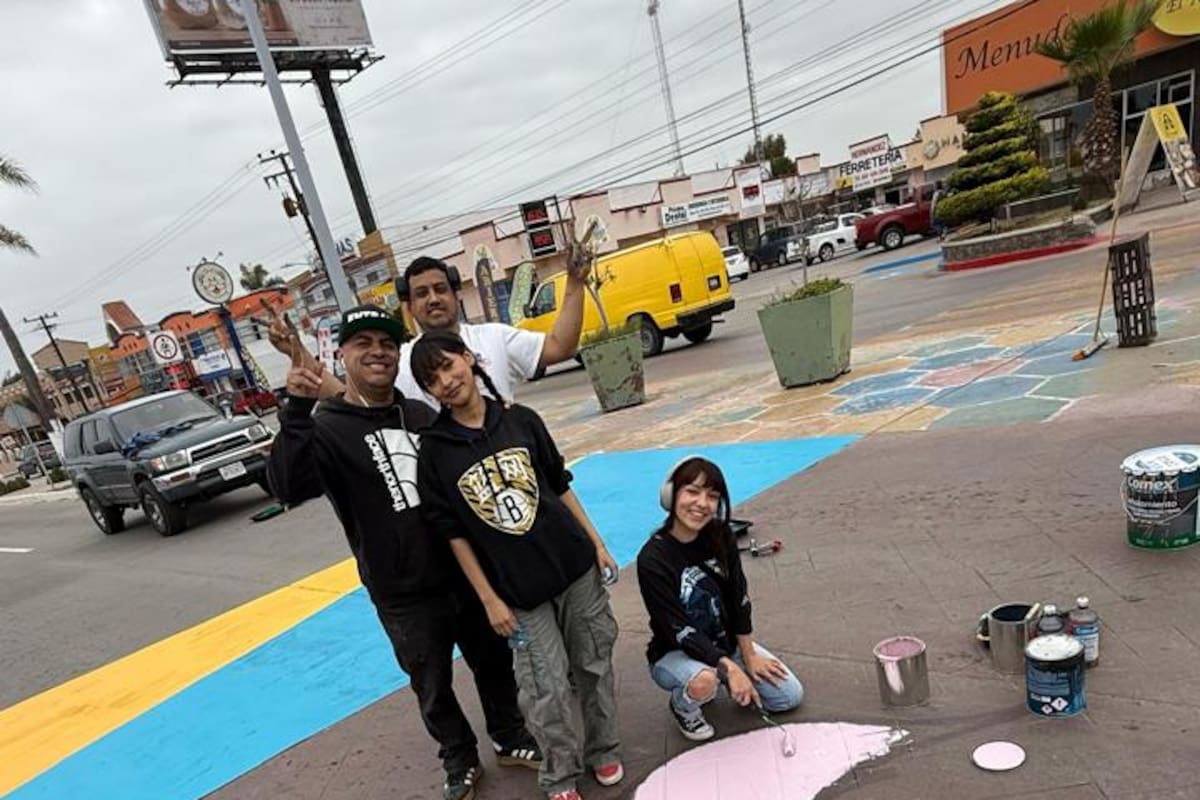 Artista plasma esencia de Rosarito en sus principales cruceros