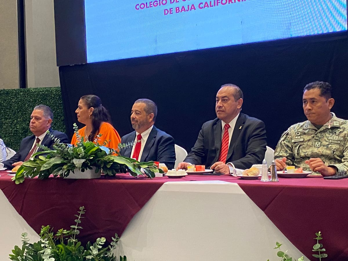 Cambio de mesa directiva del Colegio de Contadores Públicos de Baja California (Ccpbc) para el periodo 2024-25.