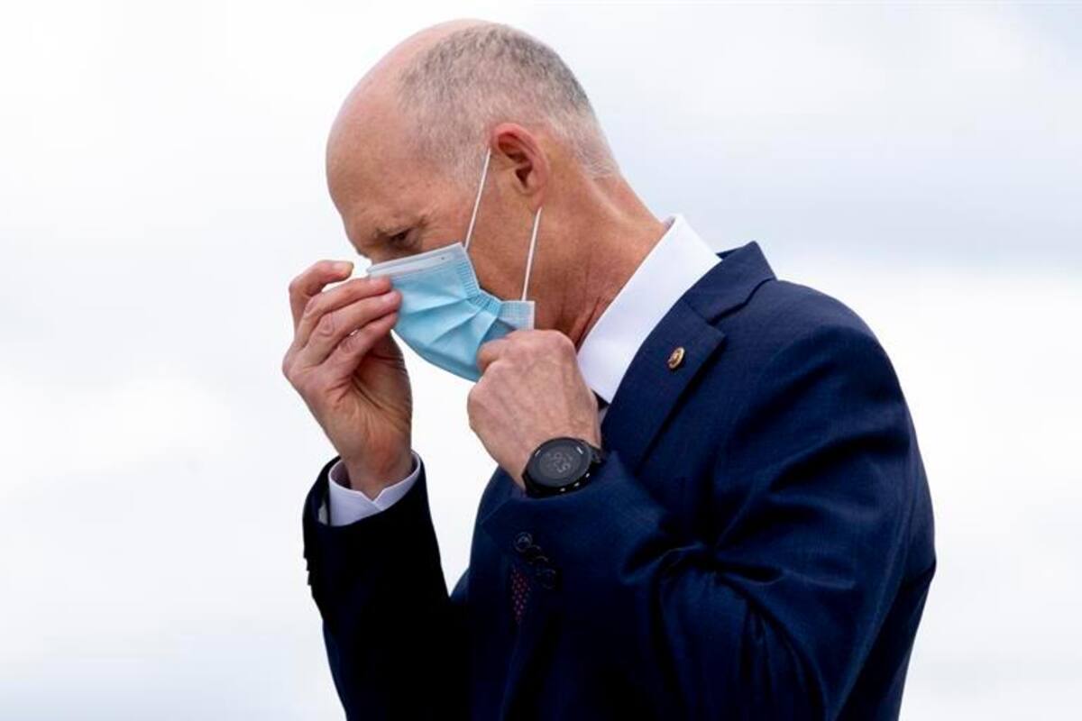 Rick Scott, senador republicano aliado de Trump, contrajo la Covid-19