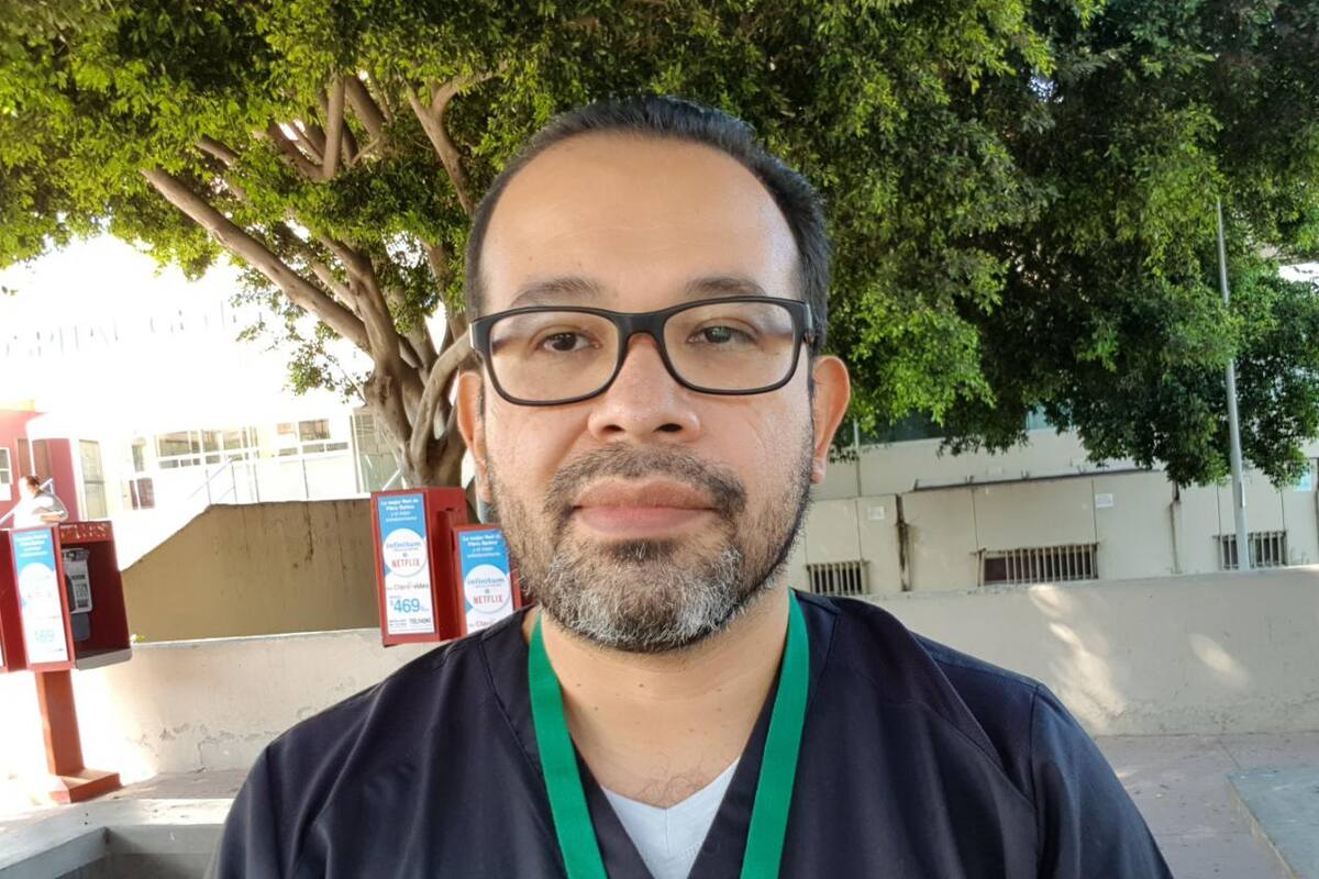 Dolores de cabeza deben tratarse con médico