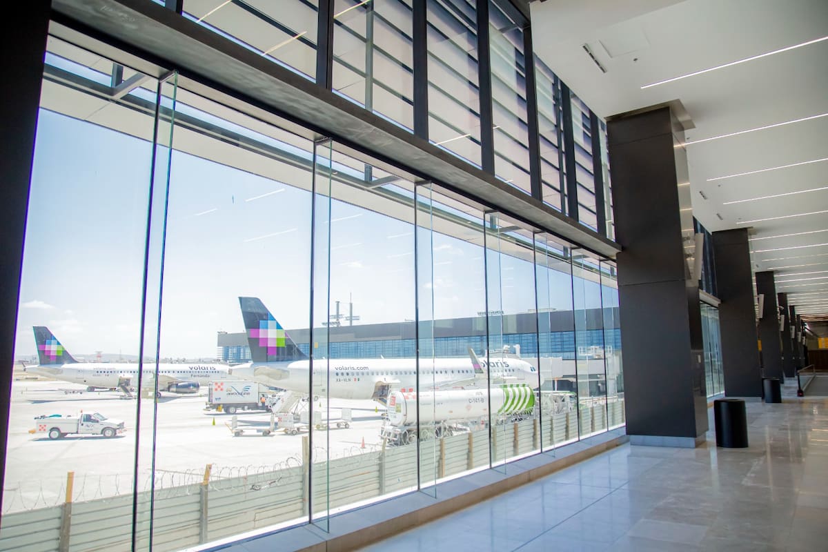 También se prevé inversión para modernizar el sistema de aterrizaje del aeropuerto de Tijuana. Foto: Cortesía