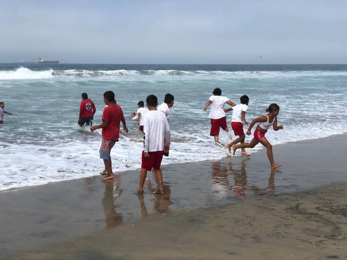Actualmente solo laboran diez salvavidas, tres por turno para vigilar las playas, pero como todos los años se contratará a por lo menos 15 elementos temporales.
