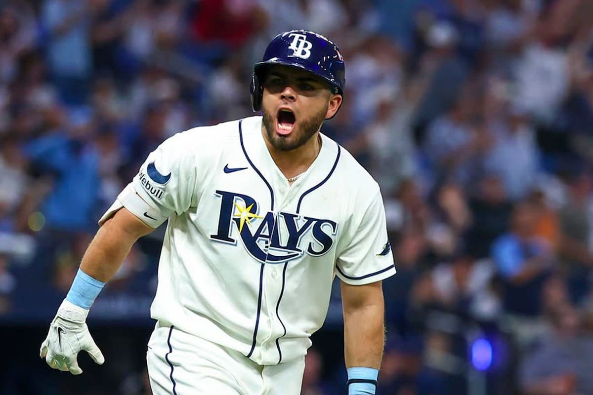 El tijuanense Jonathan Aranda castiga a Yankees con jonrón y da a Rays el Juego 1 de la Serie Divisional