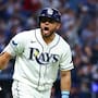 El tijuanense Jonathan Aranda castiga a Yankees con jonrón y da a Rays el Juego 1 de la Serie Divisional