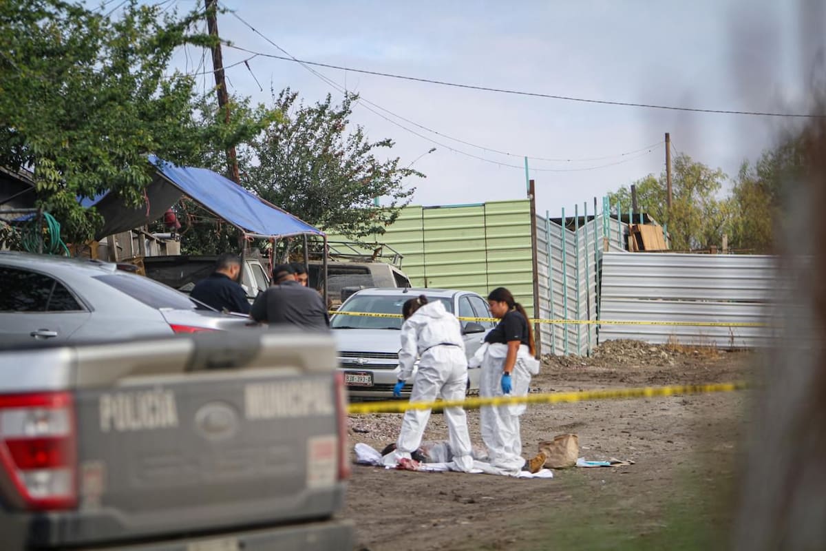 Localizan cuerpo envuelto en colonia Ojo de agua