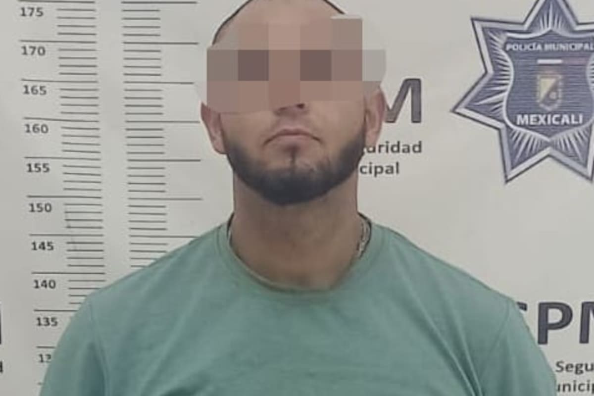 Sorprenden a hombre robando moto en Pueblo Nuevo; ya era buscado por robo calificado