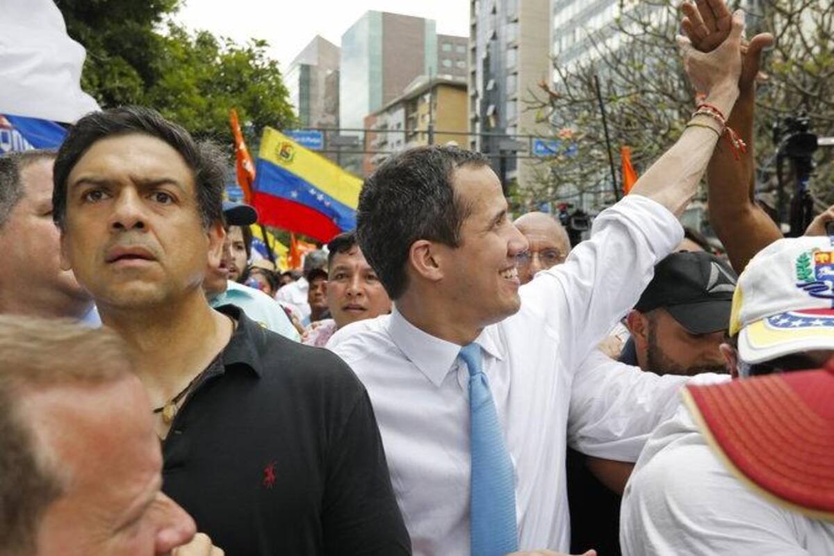 Fiscalía de Venezuela abre investigación a Juan Guaidó