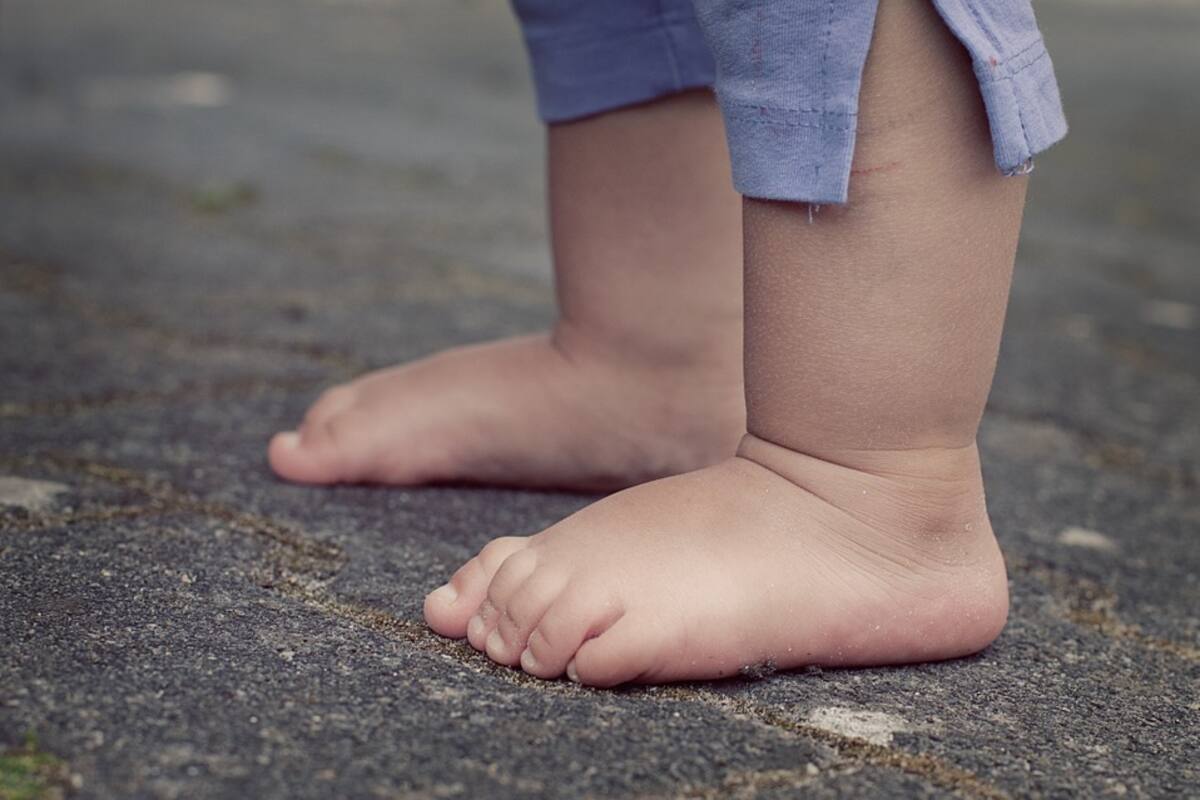 Padrastro mata a bebé de una patada por vengarse del padre; lo condenan a 46 años