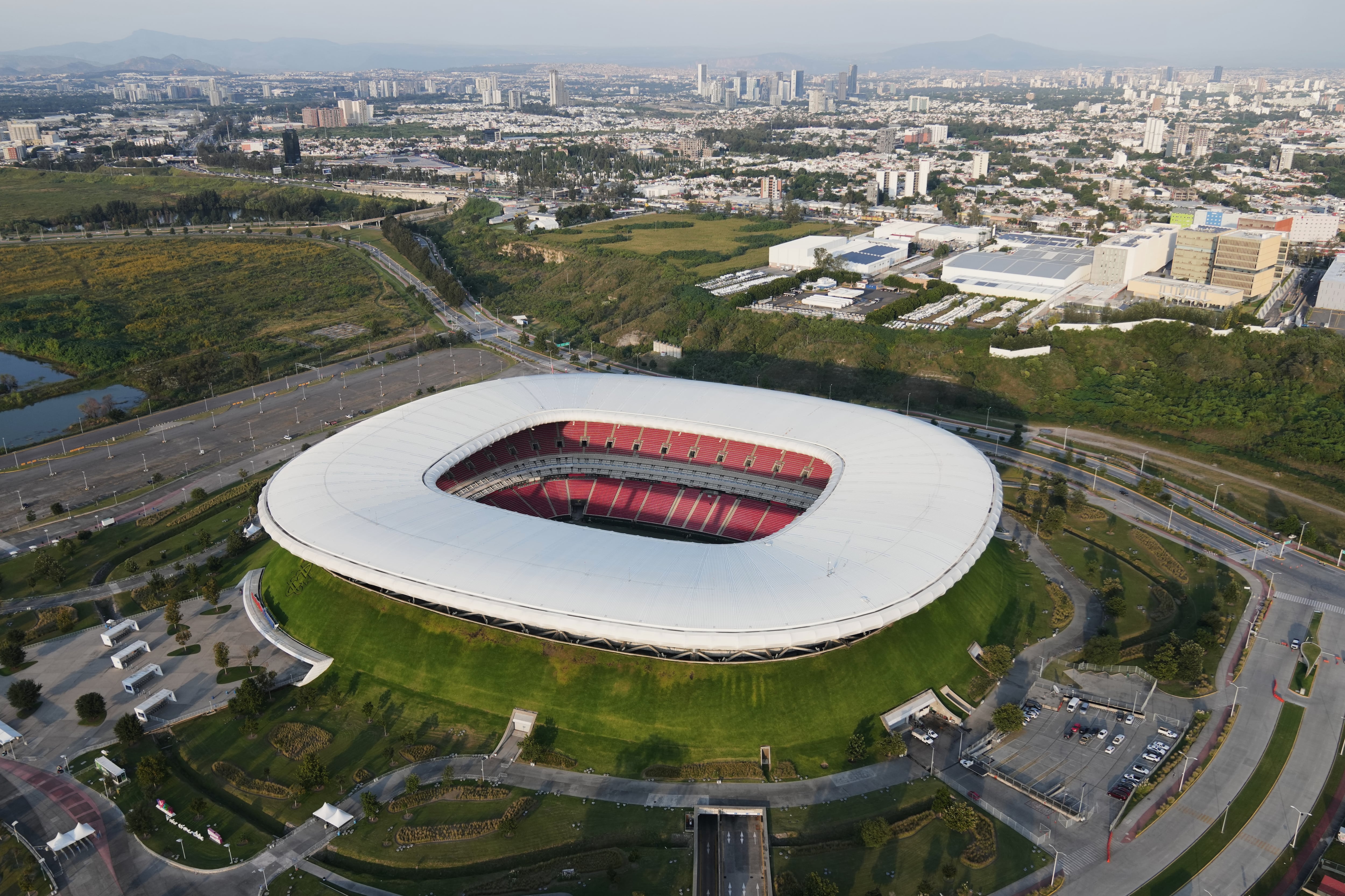 El Estadio Akron, casa de las Chivas, cambiará de nombre a Estadio Guadalajara durante todo el Mundial . (AP Foto/Eduardo Verdugo, Archivo)
