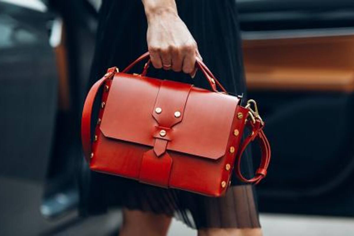 Hermosillo: Mujer sufre heridas tras aferrarse a carro en el que huía el ladrón de su bolso