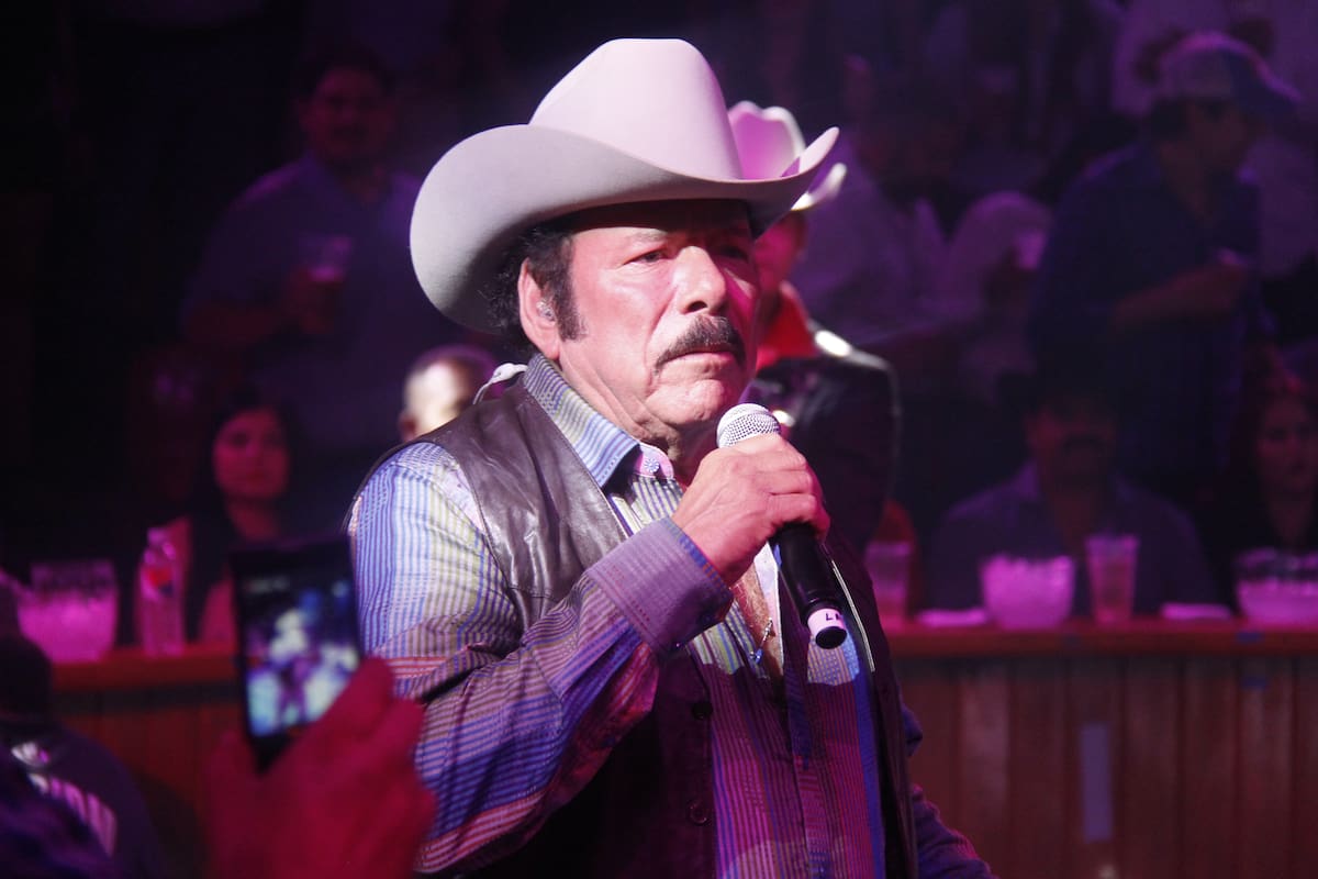 Día del Maestro: Felicitan a "Laurita Garza", y recuerdan su trágica historia