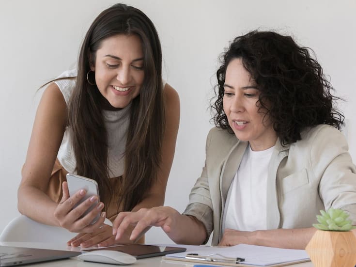 El 56% de los créditos en México pertenecen a mujeres, quienes muestran mayor compromiso de pago y suelen utilizar microcréditos principalmente para emprender o financiar actividades comerciales