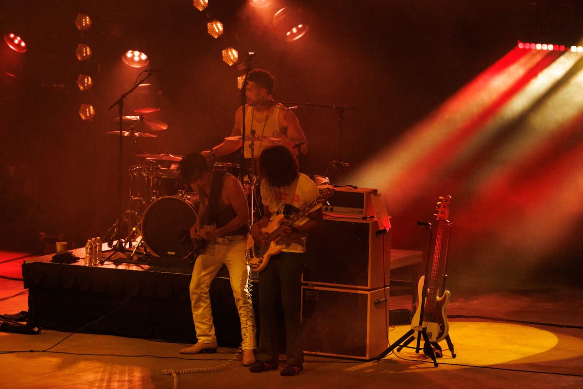 Chicano Batman  se presentó en el Cal Coast Credit Union como parte de su gira con el nuevo álbum “Notebook Fantasy”.