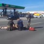 Motociclista sufre múltiples fracturas al chocar contra un auto en el bulevar Progreso de Hermosillo