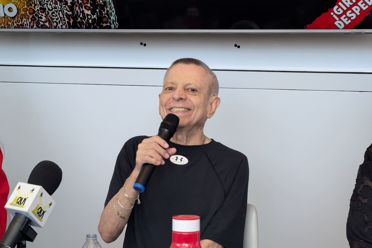 Recibe Tijuana a César Bono por la obra Defendiendo al cavernícola