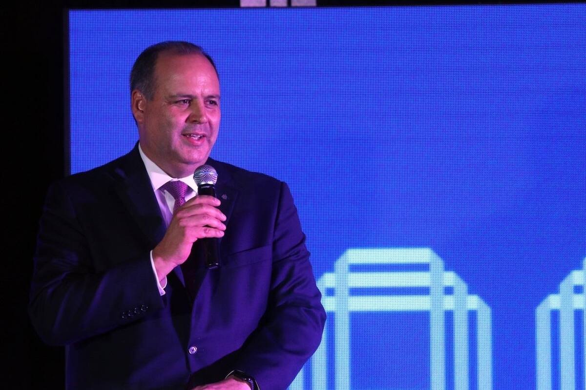 Señalan investigación contra Gustavo de Hoyos