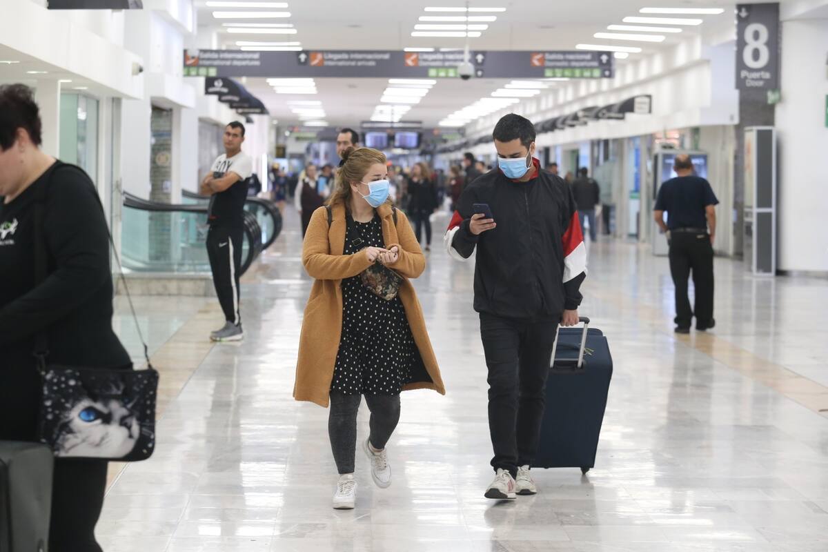 Por el momento, México descarta suspender vuelos de Europa