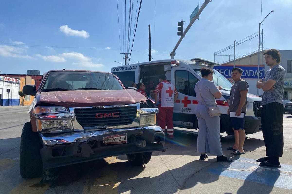 Accidente en Calle Novena y Av. Madero deja 4 lesionados