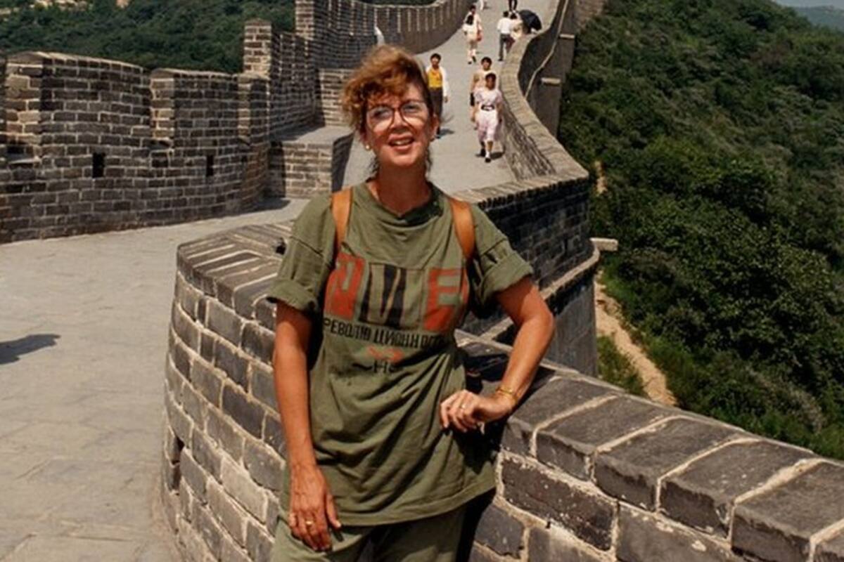 "Trabajé en la CIA camuflando a espías de todo el mundo": la fascinante historia de Jonna Mendez, la mujer que se dedicó a disfrazar agentes en plena Guerra Fría