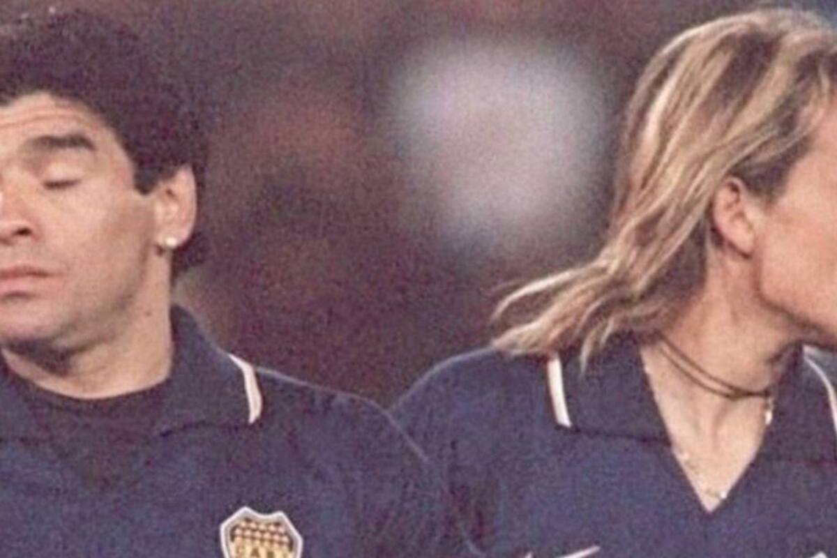 Maradona quiso festejar el primer gol del "Matador" Hernández con prostitutas