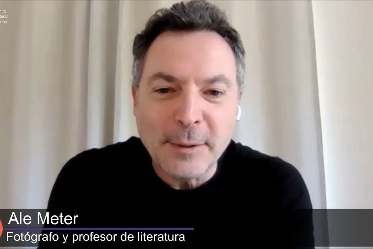 Alejandro Meter charló en el Cecut sobre su serie ‘Postales del confinamiento’