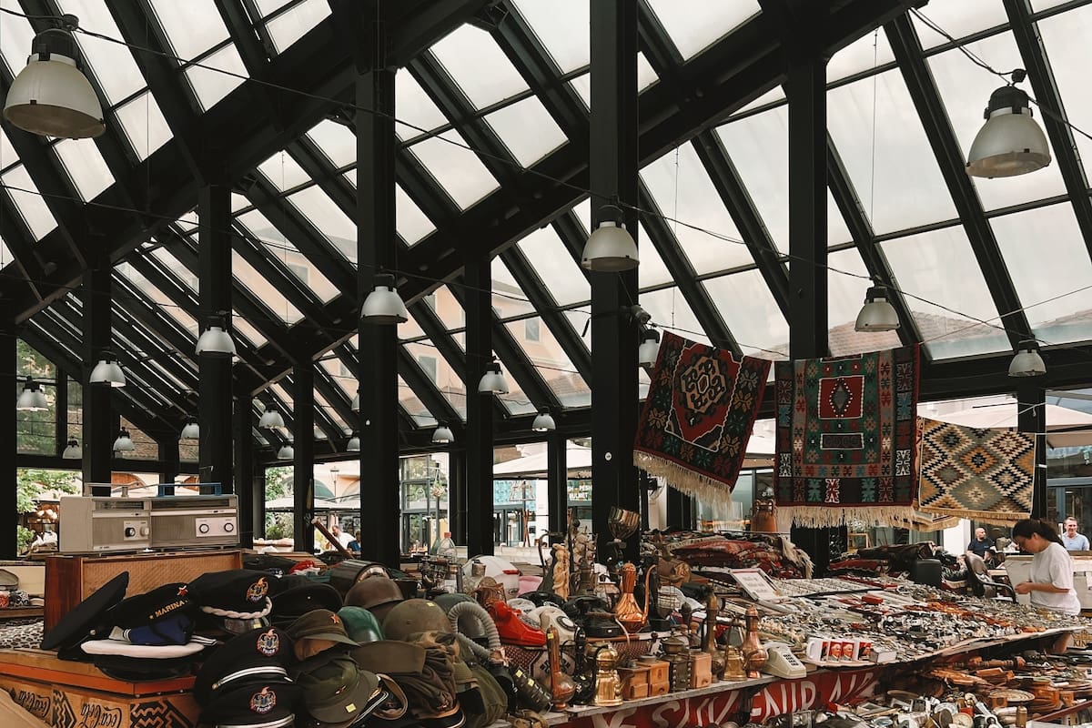 La economía detrás del trueque moderno: Intercambia sin gastar y gana valor