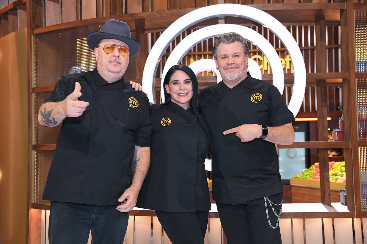 Con la conducción de Claudia Lizaldi, MasterChef Celebrity Generaciones reúne a personalidades de cuatro épocas para un desafío culinario único. / Foto: Cortesía