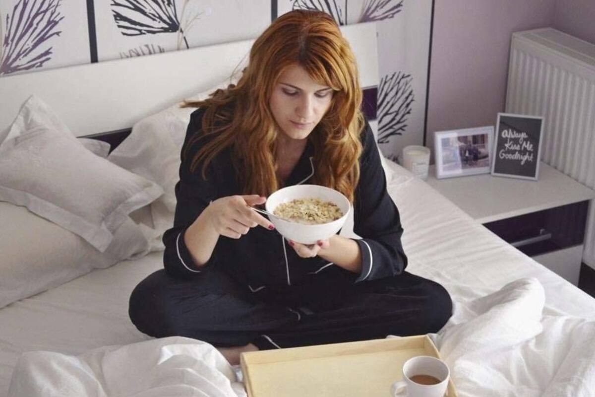 ¿Cómo influye el sueño en la manera de comer?