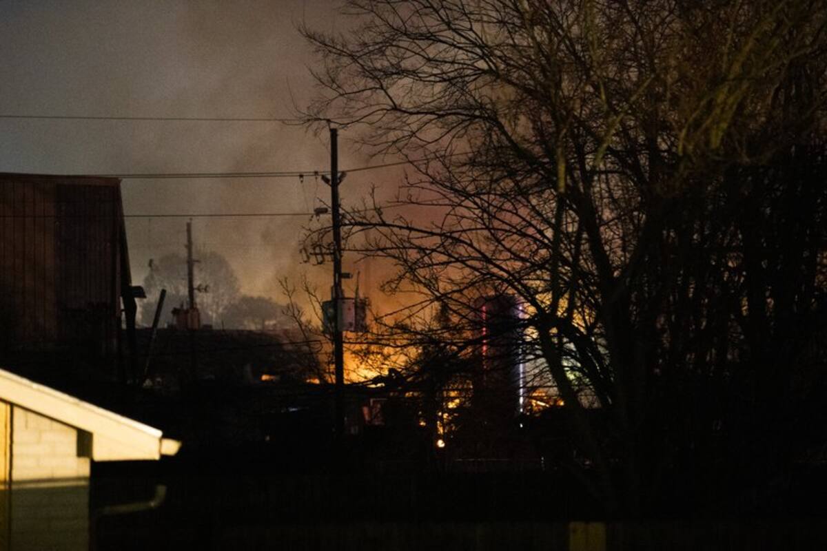 Dos muertos tras fuerte explosión en una empresa industrial en Houston; impactante video