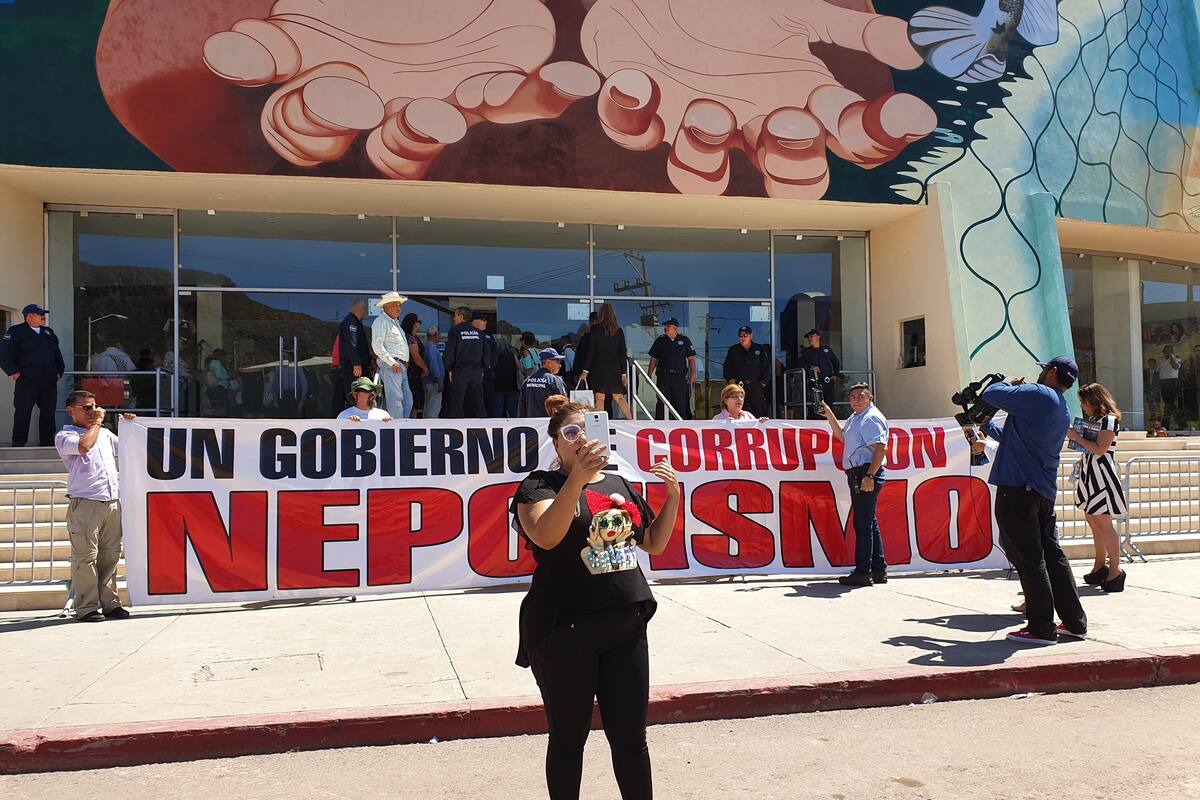 Impiden en Guaymas paso a manifestantes