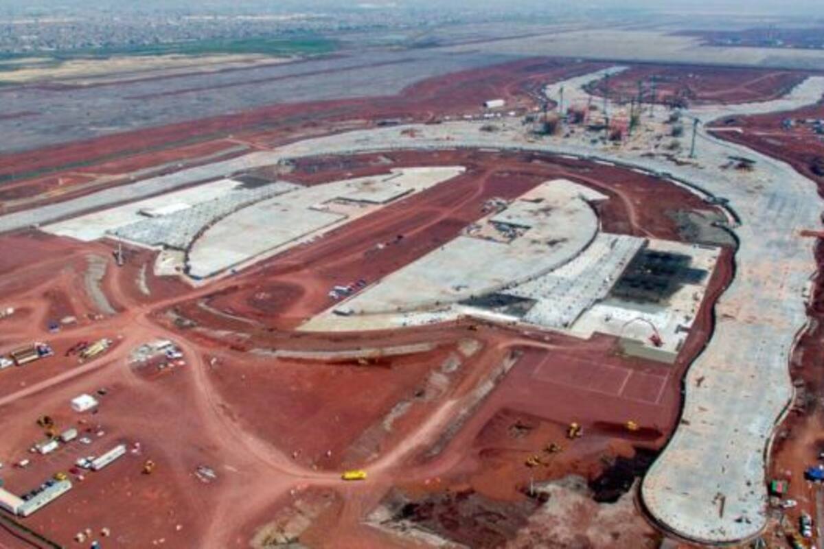 Sobre mamuts, construirán aeropuerto de Santa Lucía