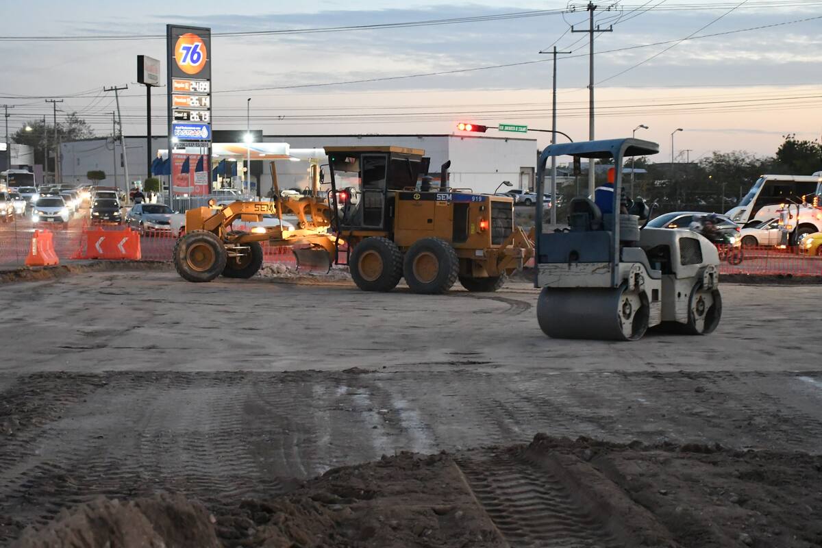 Astiazarán moderniza cruceros estratégicos de Hermosillo con concreto hidráulico