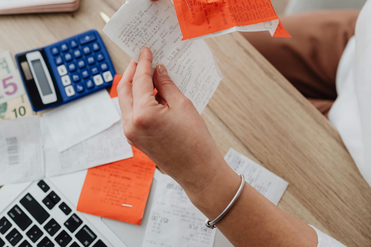 Reprograma tu mente para dejar de vivir de quincena en quincena