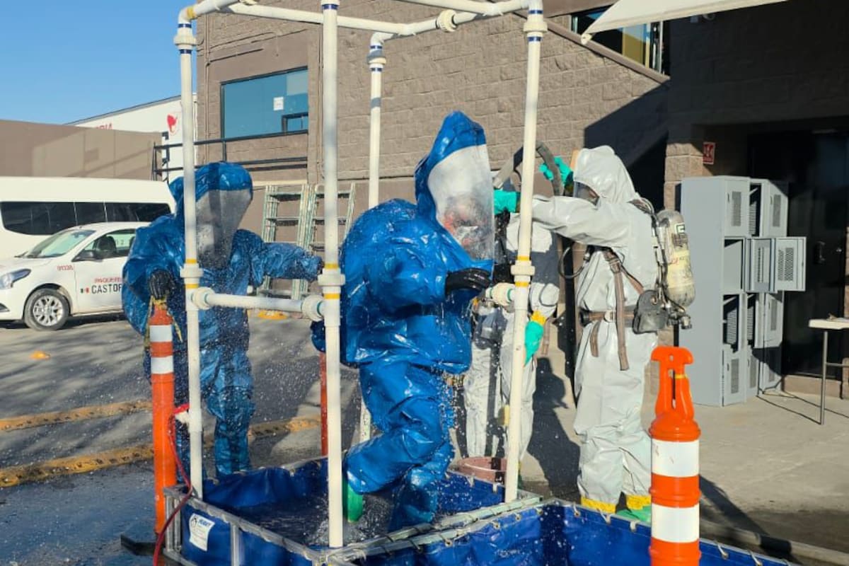 Derrame de ácido moviliza a bomberos; hombre muere electrocutado en Tijuana