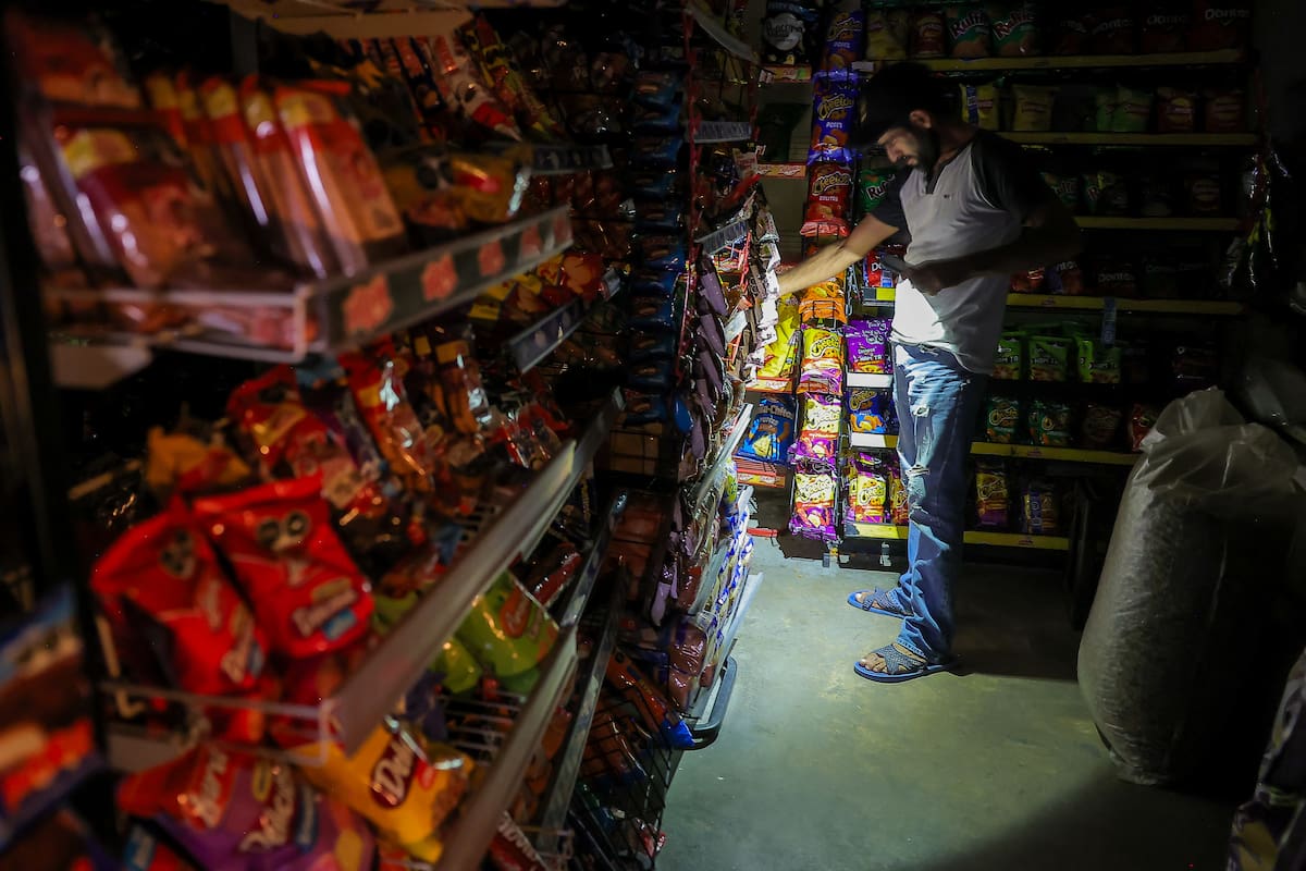 Apagones de verano afectan operación de comercios en Sonora