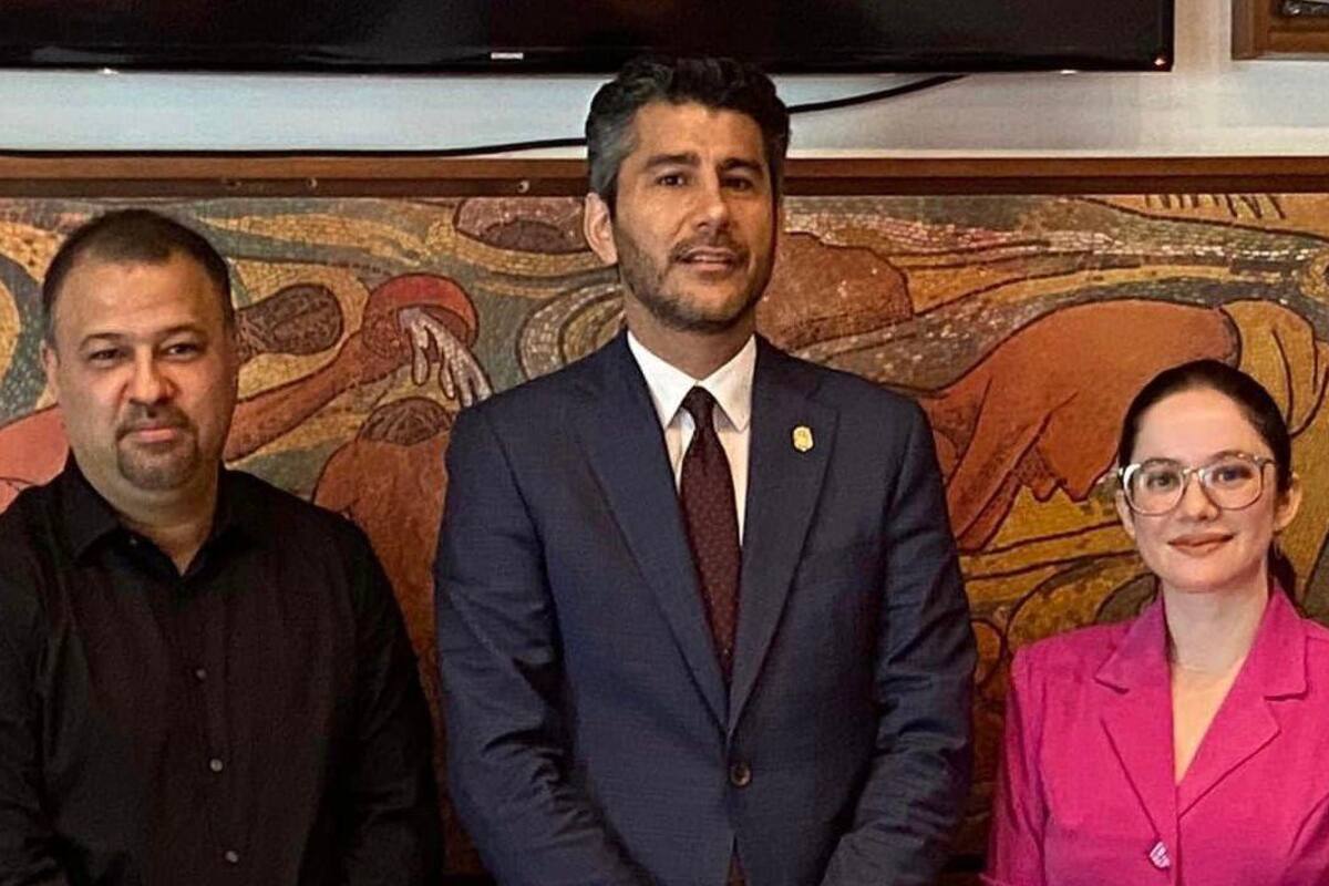 Busca el colegio de abogados que defensores públicos estén capacitados