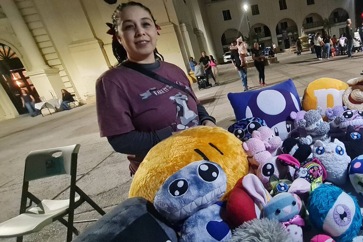 ¡Crea un mundo de fantasía! Madre de Hermosillo transforma en peluches las pesadillas de sus hijos