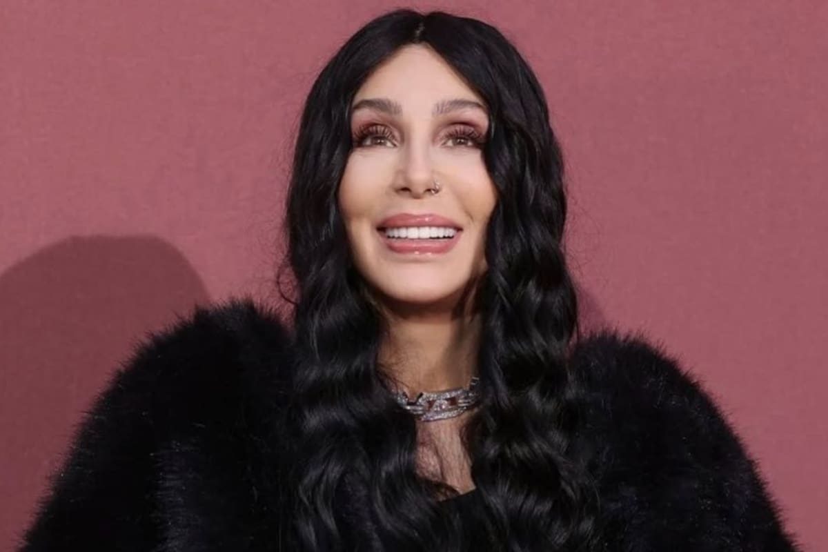 Arrestan al hijo de Cher tras violento incidente en reconocido colegio de élite; lo acusan de asalto y otros cargos criminales